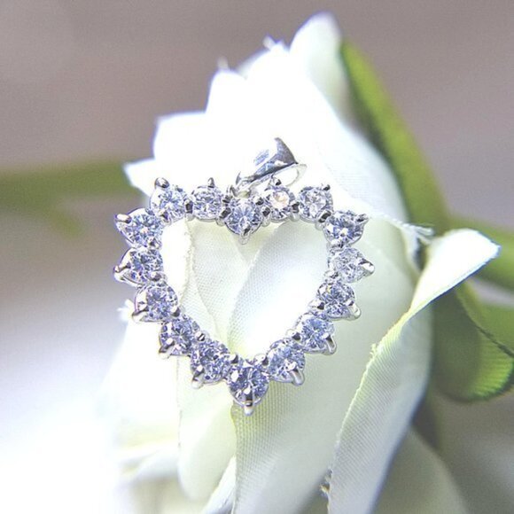 NWT 925 Necklace 16 AAA Rated Brilliant White CZ's Sterling Heart Necklace - Picture 2 of 10